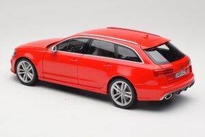 Audi RS6 C7 Avant Rød Minichamps 1:18 110012011 Metal — billede 7 af 8