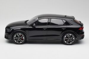 Audi RSQ8 Night Sort GT Spirit 1:18 GT305 Resin — billede 3 af 6