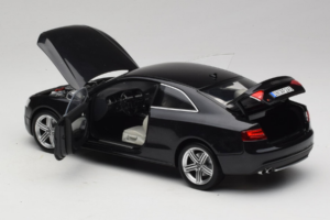 Audi S5 B8 Coupe Sort Norev 1:18 188360 Metal — billede 5 af 8
