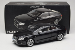 Audi S5 B8 Coupe Sort Norev 1:18 188360 Metal — billede 8 af 8