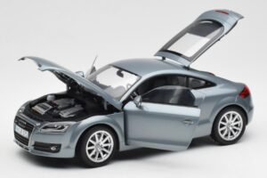 Audi TT 8J Condor Grå Minichamps 1:18 5010500415 Metal — billede 2 af 8