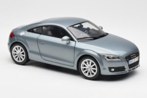 Audi TT 8J Condor Grå Minichamps 1:18 5010500415 Metal — billede 6 af 8