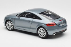 Audi TT 8J Condor Grå Minichamps 1:18 5010500415 Metal — billede 7 af 8