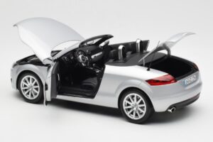 Audi TT 8J Roadster Lyssølv Minichamps 1:18 5010500515 Metal — billede 5 af 8