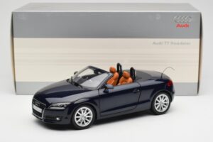 Audi TT 8J Roadster Dybhavs Blå Minichamps 1:18 5010500525 Metal — billede 8 af 8