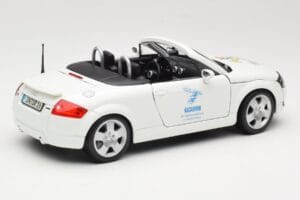 Audi TT 8N Cabriolet Hvid Maisto 1:18 56065 Metal — billede 3 af 8