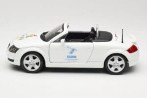 Audi TT 8N Cabriolet Hvid Maisto 1:18 56065 Metal — billede 4 af 8
