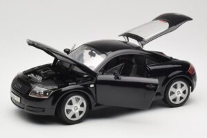 Audi TT 8N Sort Revell 1:18 08953 Metal — billede 2 af 8