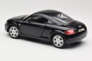 Audi TT 8N Sort Revell 1:18 08953 Metal — billede 7 af 8
