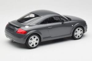 Audi TT 8N Coupe Grey Metallic Minichamps 1:18 155017020 Metal — billede 2 af 6