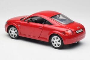 Audi TT 8N Coupe Rød Revell 1:18 89909092 Metal — billede 7 af 8