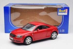 Audi TT 8N Coupe Rød Revell 1:18 89909092 Metal — billede 8 af 8