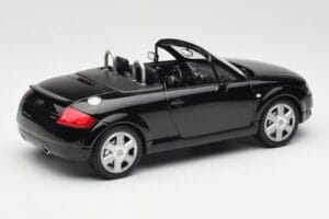 Audi TT 8N Roadster Black Metallic Minichamps 1:18 155017030 Metal — billede 2 af 6