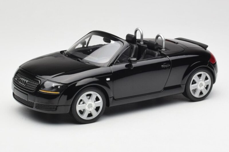 Audi TT 8N Roadster Black Metallic Minichamps 1:18 155017030 Metal