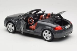 Audi TT 8N Roadster Grå Maisto 1:18 50346 Metal — billede 5 af 8
