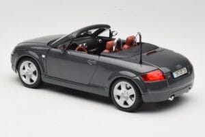 Audi TT 8N Roadster Grå Maisto 1:18 50346 Metal — billede 7 af 8