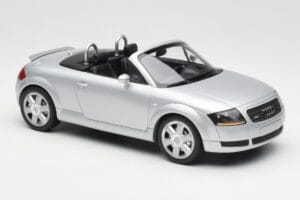 Audi TT 8N Roadster Silver Metallic Minichamps 1:18 155017031 Metal — billede 4 af 6