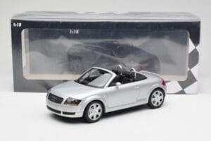 Audi TT 8N Roadster Silver Metallic Minichamps 1:18 155017031 Metal — billede 6 af 6
