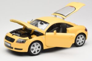 Audi TT 8N Gul Revell 1:18 08954-M1 Metal — billede 2 af 8