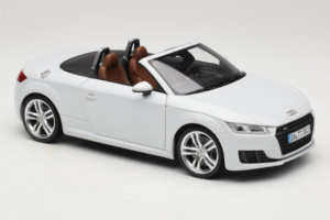 Audi TT 8S Roadster Glacier White Minichamps 1:18 5011400515 Metal — billede 6 af 8