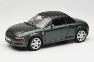 Audi TT 8N Roadster Grøn Revell 1:18 8979 Metal