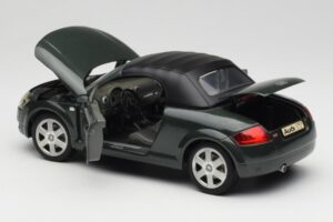 Audi TT 8N Roadster Grøn Revell 1:18 8979 Metal — billede 5 af 8