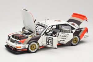 Audi V8 Quattro DTM #44 Team AZR F. Jelinski 1991 Minichamps 1:18 100911044 Metal — billede 2 af 8