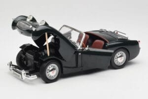 Austin-Healey Sprite Leaf Green Revell 1:18 08837 Metal — billede 2 af 8