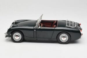 Austin-Healey Sprite Leaf Green Revell 1:18 08837 Metal — billede 4 af 8