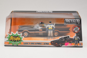 Batmobile Med Batman-figur Metals Diecast 1:24 98259 Metal