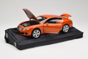 Bentley Continental GT Orange Metallic Minichamps 1:18 100139921 Metal — billede 2 af 8
