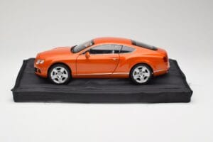 Bentley Continental GT Orange Metallic Minichamps 1:18 100139921 Metal — billede 4 af 8