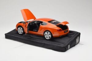 Bentley Continental GT Orange Metallic Minichamps 1:18 100139921 Metal — billede 5 af 8