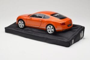 Bentley Continental GT Orange Metallic Minichamps 1:18 100139921 Metal — billede 7 af 8
