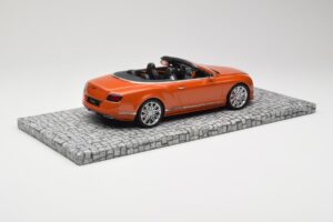 Bentley Continental GT Speed Cabriolet Orange Metallic Minichamps 1:18 107139430 Metal — billede 2 af 6