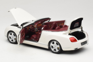 Bentley Continental GTC Hvid Minichamps 1:18 100139032 Metal — billede 5 af 8
