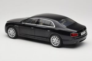 Bentley Flying Spur W12 Onyx Black Kyosho 1:18 08891NX Metal — billede 7 af 8