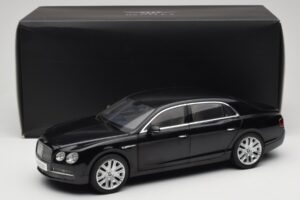 Bentley Flying Spur W12 Onyx Black Kyosho 1:18 08891NX Metal — billede 8 af 8