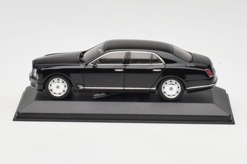 Bentley Mulsanne Sort Minichamps 1:43 436139900 Metal