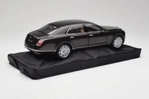 Bentley Mulsanne Burnt Oak Minichamps 1:18 100139905 Metal — billede 3 af 8