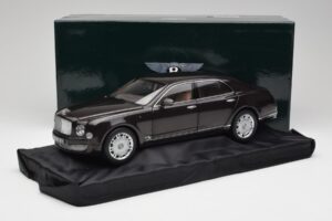 Bentley Mulsanne Burnt Oak Minichamps 1:18 100139905 Metal — billede 8 af 8