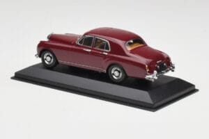 Bentley S1 Continental Flying Spur Bordeaux Minichamps 1:43 436139550 Metal — billede 3 af 4
