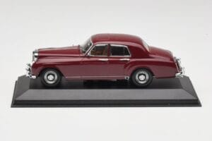 Bentley S1 Continental Flying Spur Bordeaux Minichamps 1:43 436139550 Metal