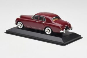 Bentley S1 Continental Flying Spur Creme Minichamps 1:43 436139551 Metal — billede 3 af 4