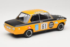 BMW 1600-2 BMW Alpina #61 R. Herzog / N. Lauda DNF 6 Hours Nurburgring 1970 Minichamps 1:18 155702661 Metal — billede 2 af 6