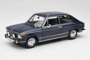 BMW 1600 Touring Blå Minichamps 1:18 80430145823 Metal