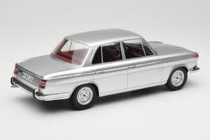 BMW 1800 Ti Sølv Minichamps 1:18 107024000 Resin — billede 2 af 6