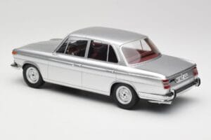 BMW 1800 Ti Sølv Minichamps 1:18 107024000 Resin — billede 5 af 6