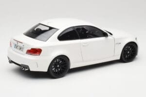 BMW 1M Coupe E82 Hvid Minichamps 1:18 110020022 Metal — billede 3 af 8