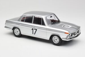 BMW 2000 Ti #17 J. Ickx / H. Hahne 24 Hours of Spa 1966 Winners Minichamps 1:18 107662517 Resin — billede 4 af 6